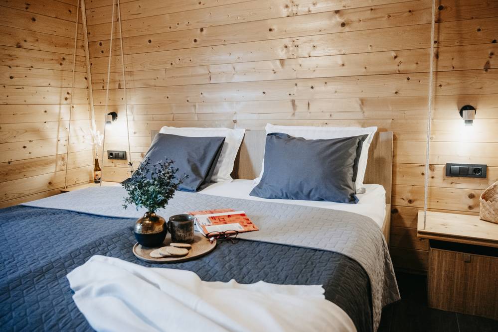Jutarnji detalji — Nightswim Inn